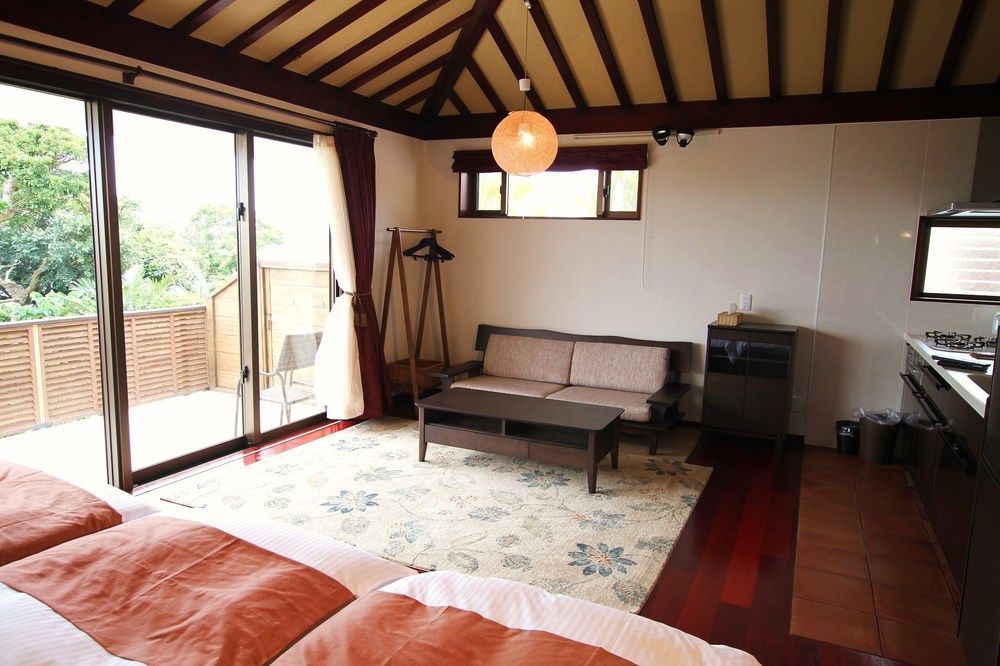Hotel Ocean Hills Kouri Nakijin Exterior foto