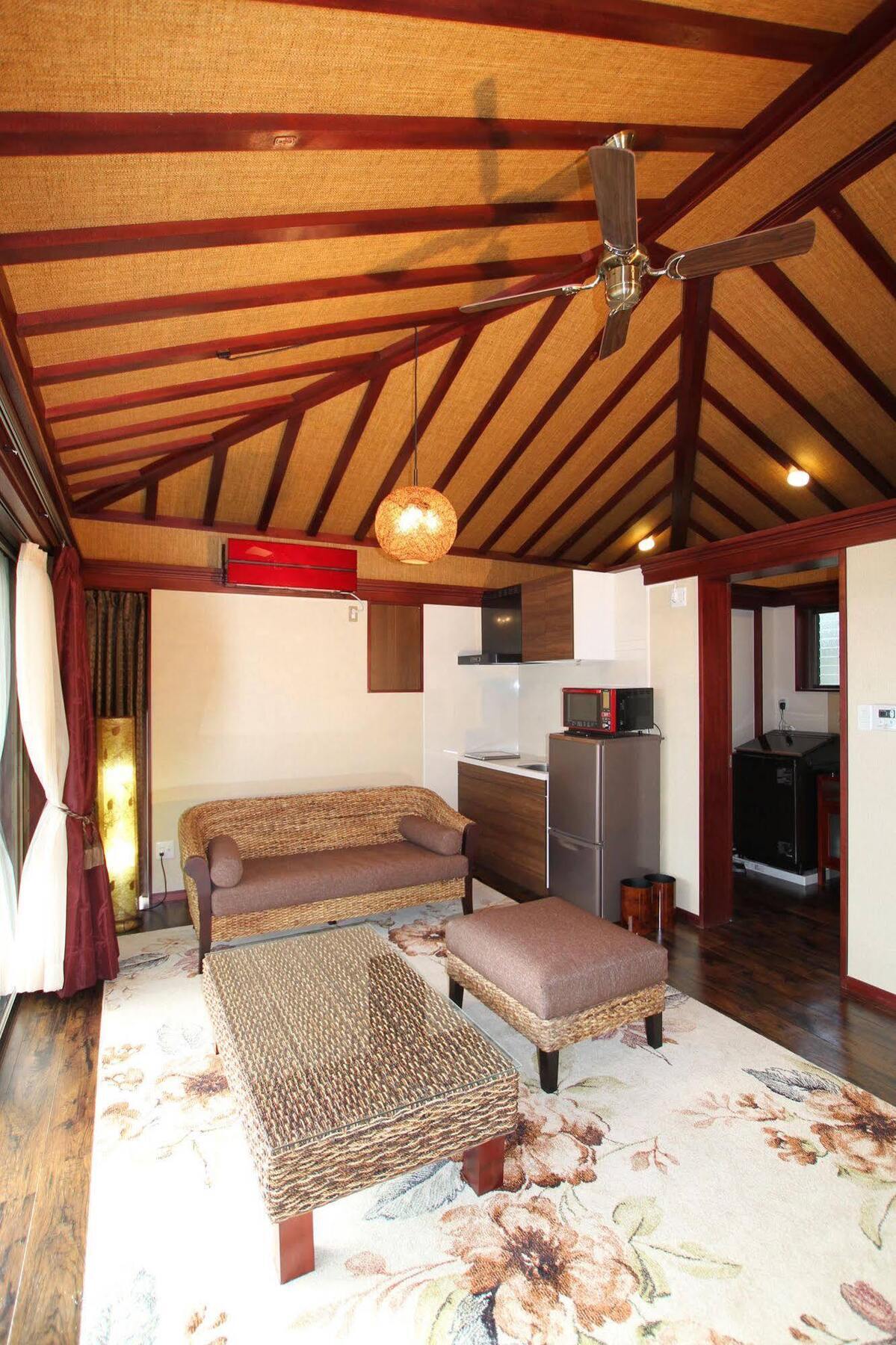 Hotel Ocean Hills Kouri Nakijin Exterior foto